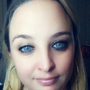 Meet your Posher, Carlie